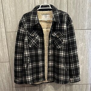 SAGE WOMENS Plaid Sherpa-Lined Jacket - Black and White